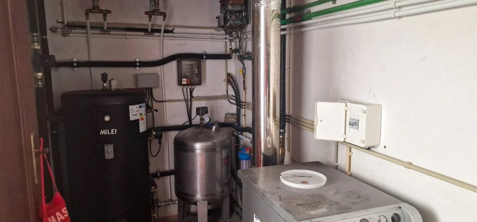 Moradia T4 para Venda em Tabuaças Foto 33