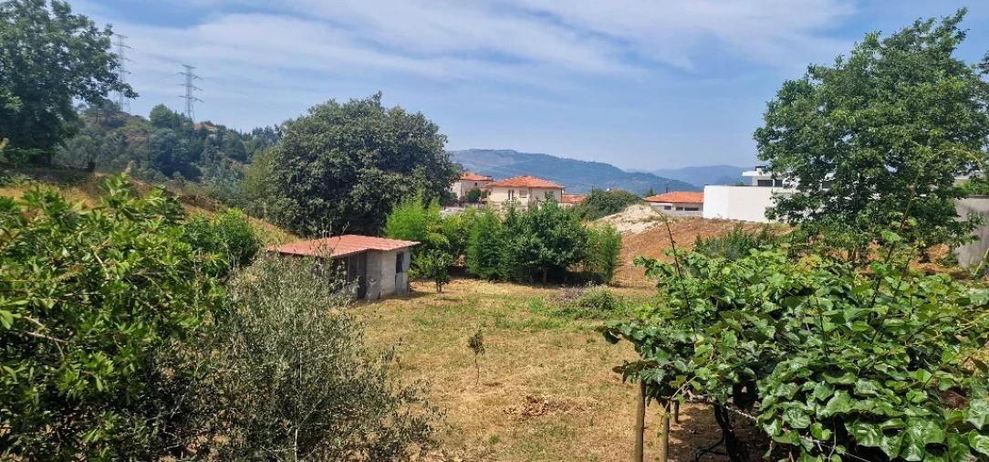 Moradia T4 para Venda em Tabuaças Foto 46