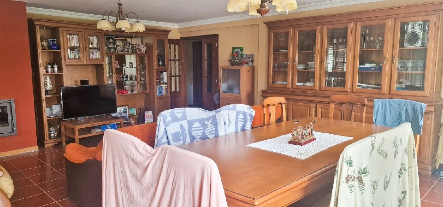 Moradia T4 para Venda em Tabuaças Foto 10