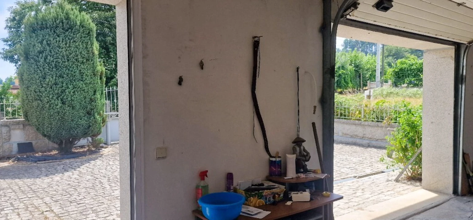 Moradia T4 para Venda em Tabuaças Foto 37