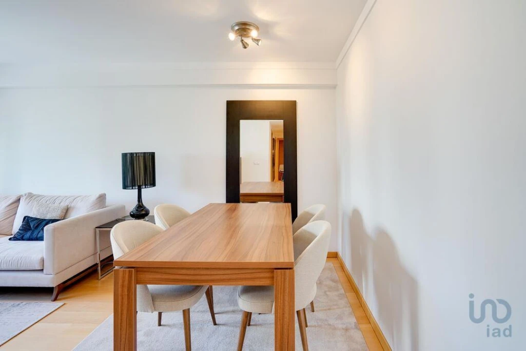 Apartamento T2 para Arrendamento em Olivais Foto 7