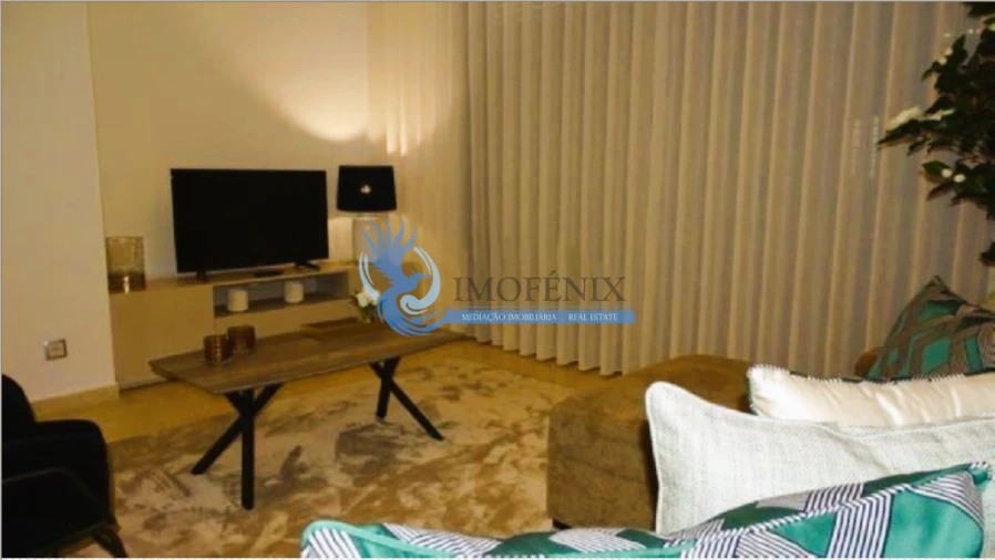 Moradia T4 para Arrendamento em Albufeira e Olhos de Água Foto 9