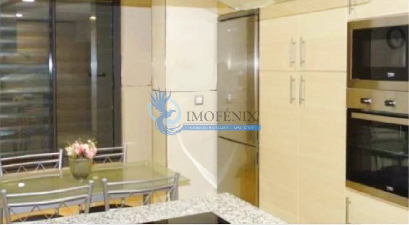 Moradia T4 para Arrendamento em Albufeira e Olhos de Água Foto 13