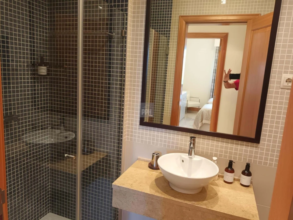 Apartamento T2 para Venda em Quarteira Foto 8