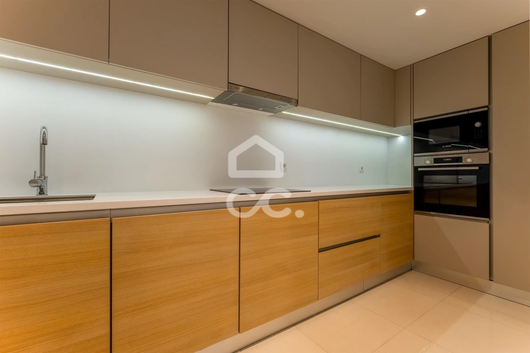 Apartamento T2 para Venda em Vila Nova da Telha Foto 27