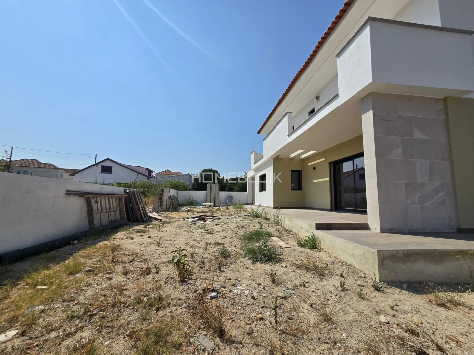 Moradia T4 para Venda em Azeitão (São Lourenço e São Simão) Foto 14
