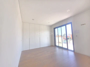 Moradia T4 para Venda em Azeitão (São Lourenço e São Simão)