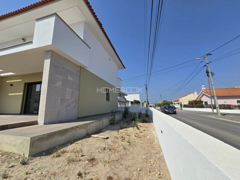 Moradia T4 para Venda em Azeitão (São Lourenço e São Simão) Foto 13