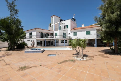 Moradia T5 para Venda em Castro Marim