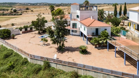 Moradia T5 para Venda em Castro Marim
