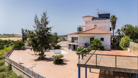 Moradia T5 para Venda em Castro Marim