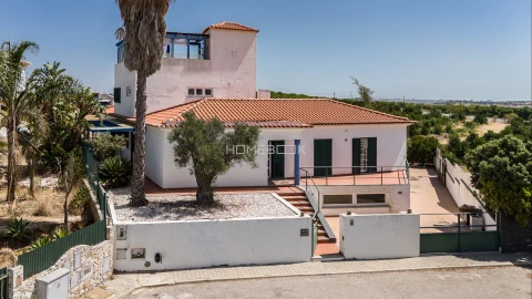 Moradia T5 para Venda em Castro Marim