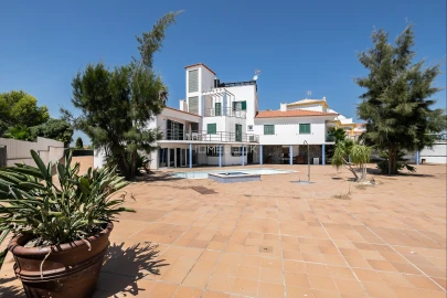 Moradia T5 para Venda em Castro Marim