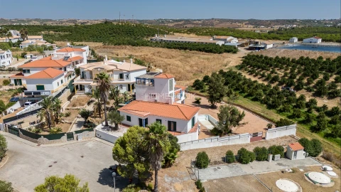 Moradia T5 para Venda em Castro Marim