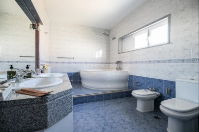 Moradia T5 para Venda em Castro Marim