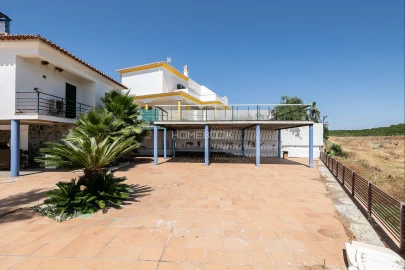 Moradia T5 para Venda em Castro Marim