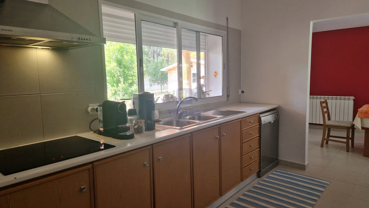 Moradia T3 para Venda em Maceira Foto 8