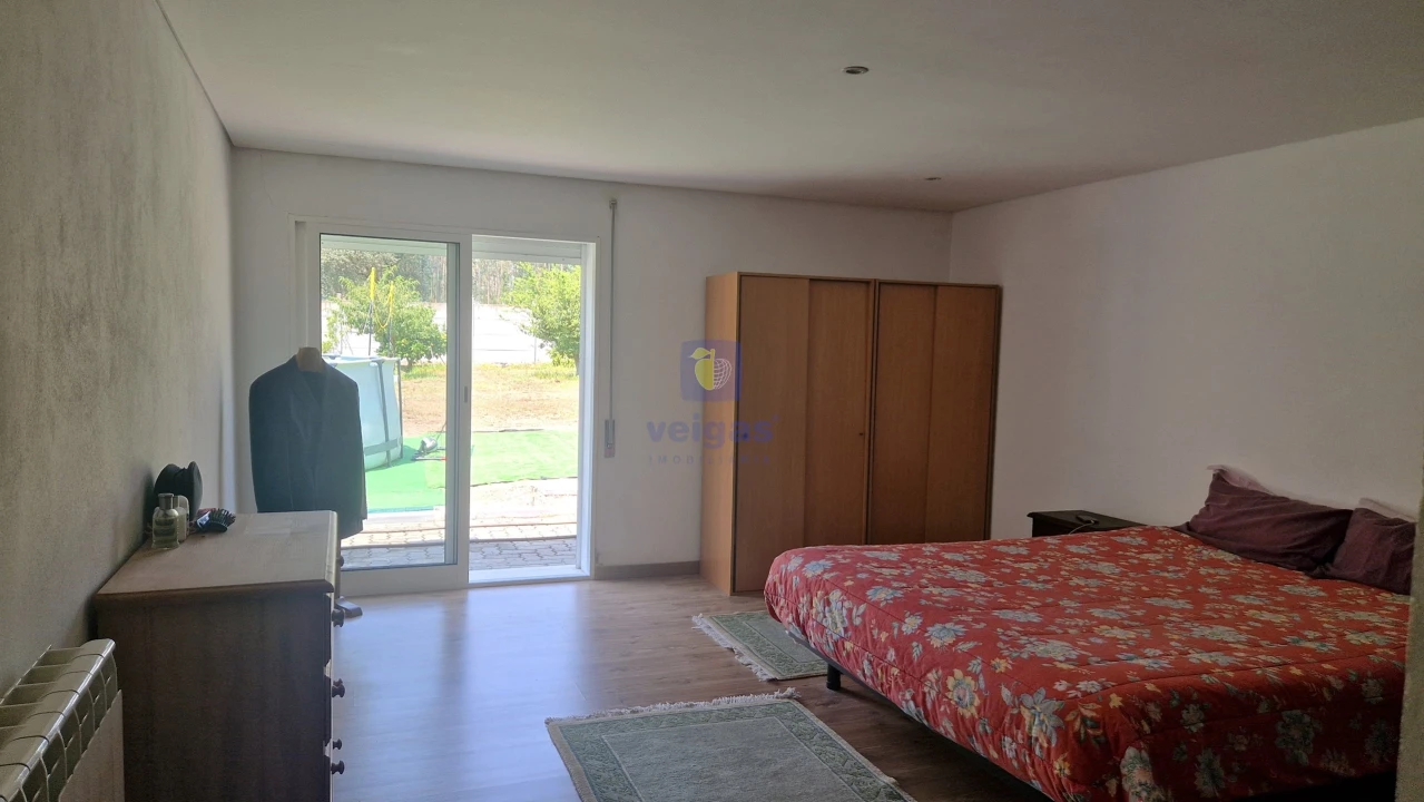 Moradia T3 para Venda em Maceira Foto 9