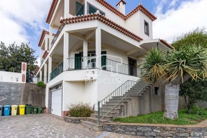 Moradia T4 para Venda em Funchal (Santa Maria Maior)