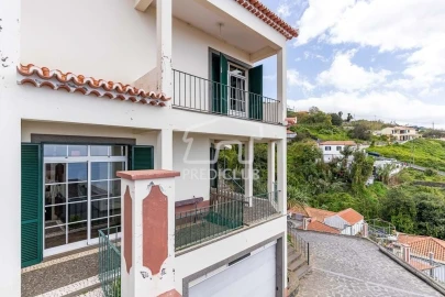 Moradia T4 para Venda em Funchal (Santa Maria Maior)
