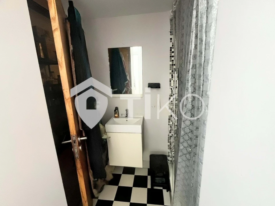 Apartamento T2 para Venda em Algés, Linda-A-Velha e Cruz Quebrada-Dafundo Foto 9