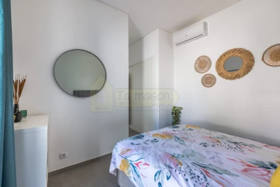 Moradia T6 para Venda em Santa Barbara de Nexe