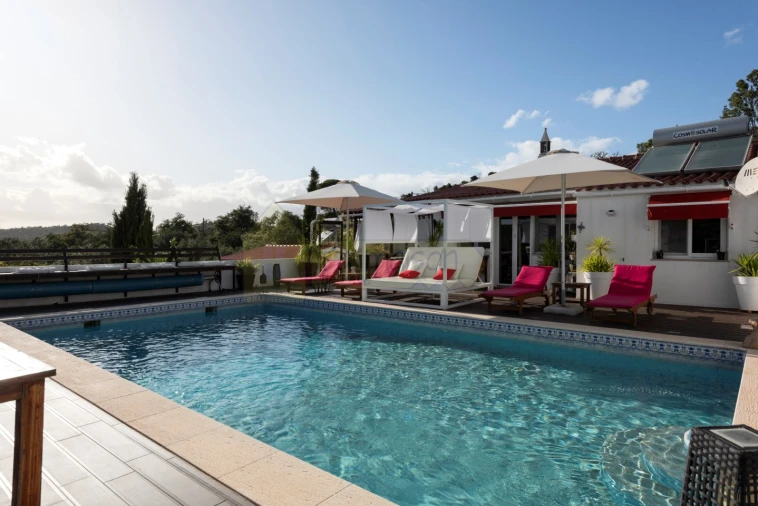 Moradia T4 para Venda em Salir Foto 1