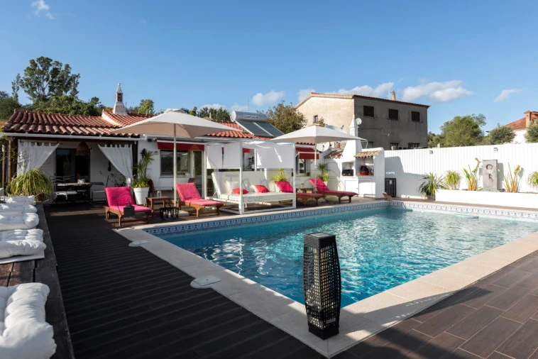 Moradia T4 para Venda em Salir Foto 6