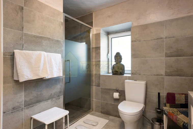 Moradia T4 para Venda em Salir Foto 14