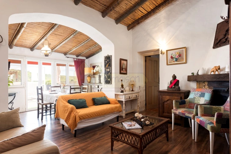 Moradia T4 para Venda em Salir Foto 17