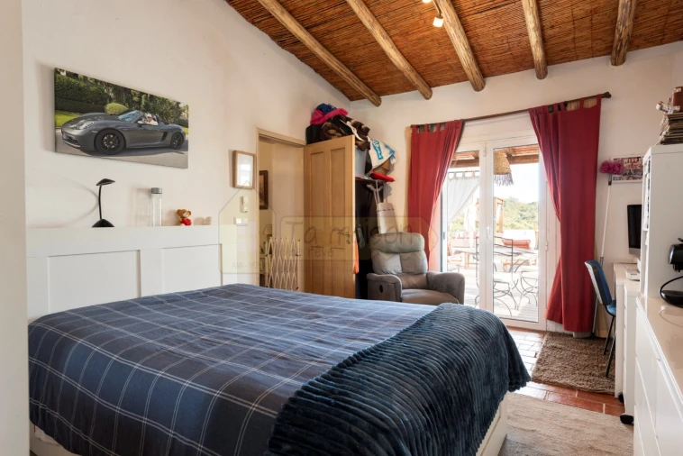 Moradia T4 para Venda em Salir Foto 29