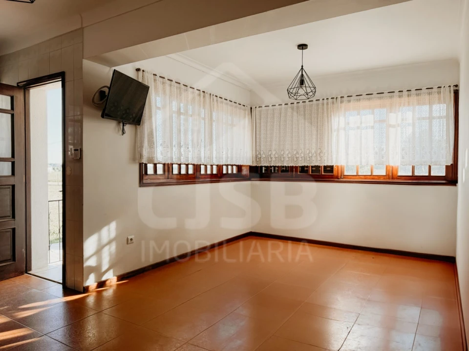 Moradia T5 para Venda em Salvaterra de Magos e Foros de Salvaterra Foto 9