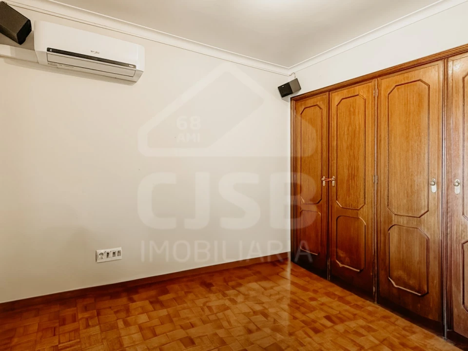 Moradia T5 para Venda em Salvaterra de Magos e Foros de Salvaterra Foto 28