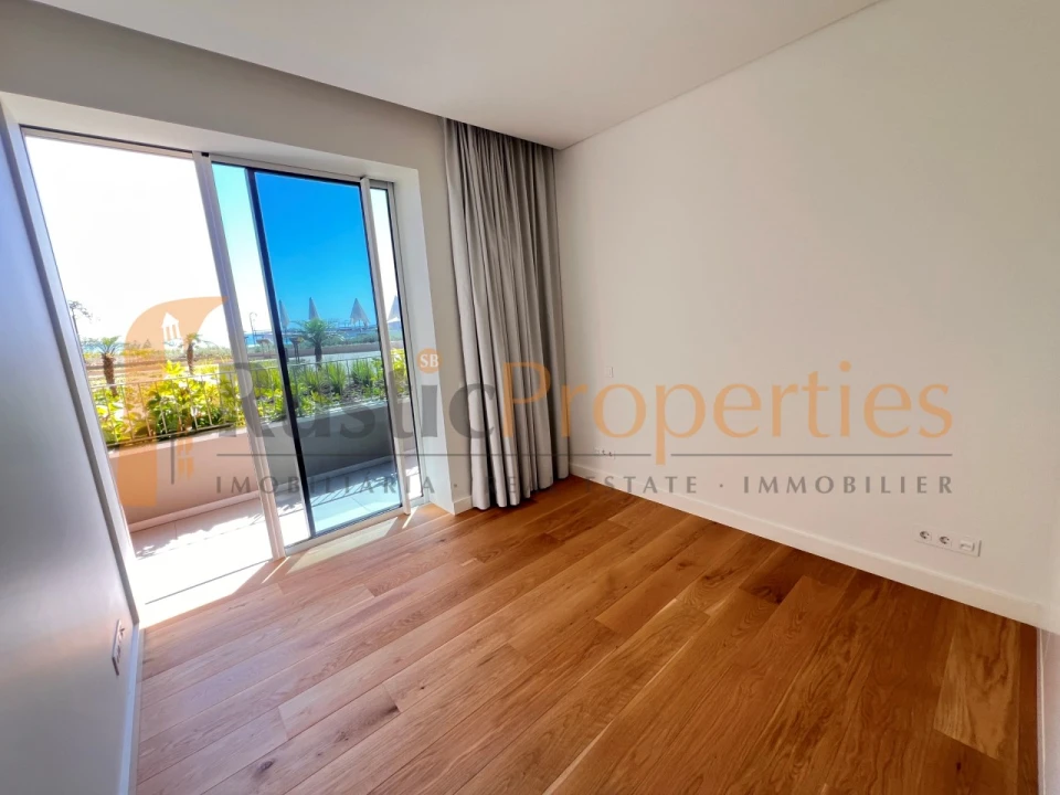 Apartamento T2 para Venda em Quarteira Foto 13