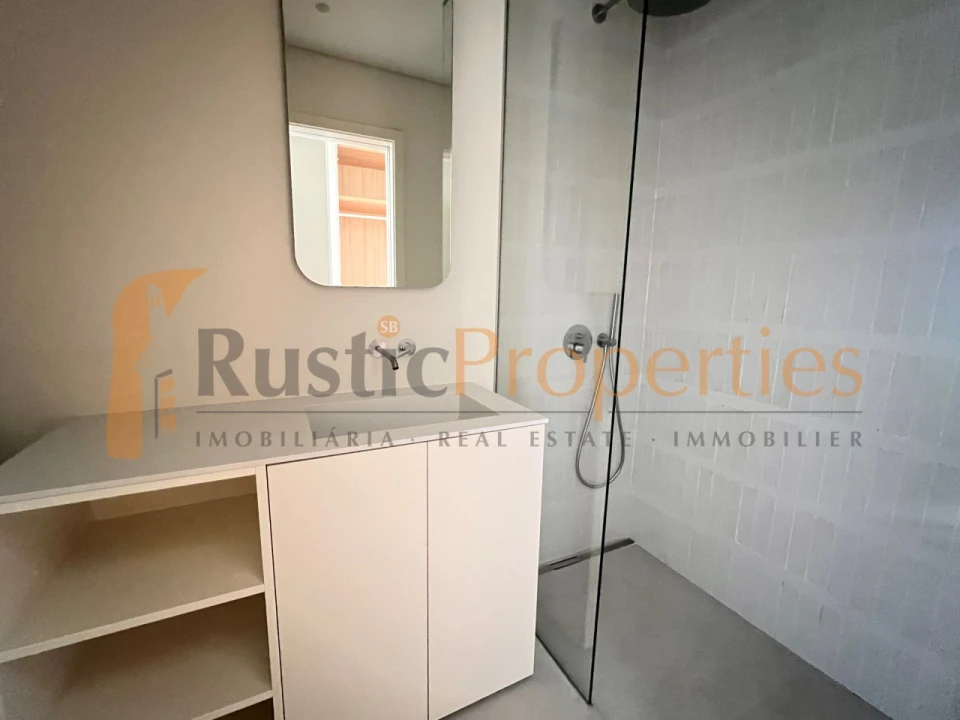 Apartamento T2 para Venda em Quarteira Foto 16