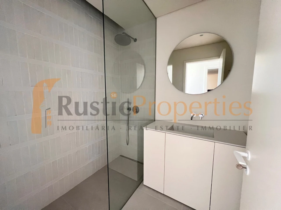 Apartamento T2 para Venda em Quarteira Foto 17