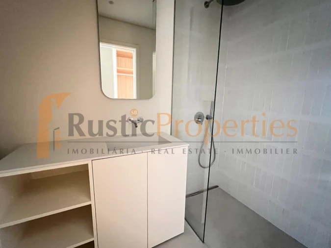 Apartamento T2 para Venda em Quarteira Foto 16