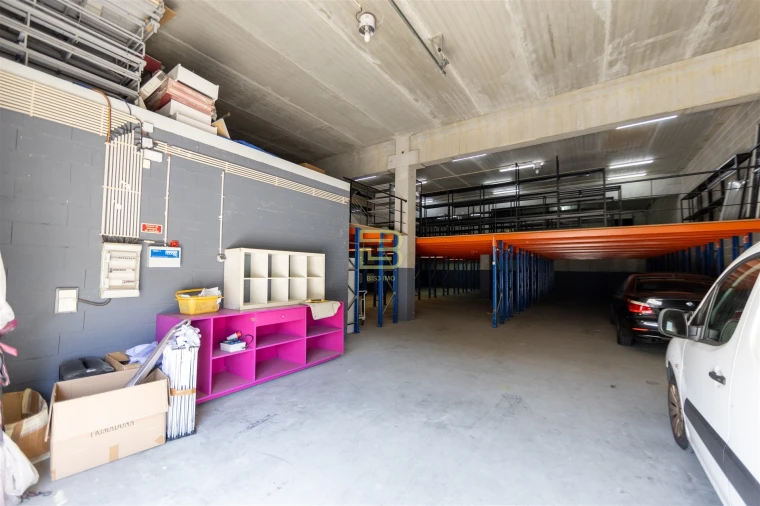 Armazém para Venda em Ermesinde Foto 14