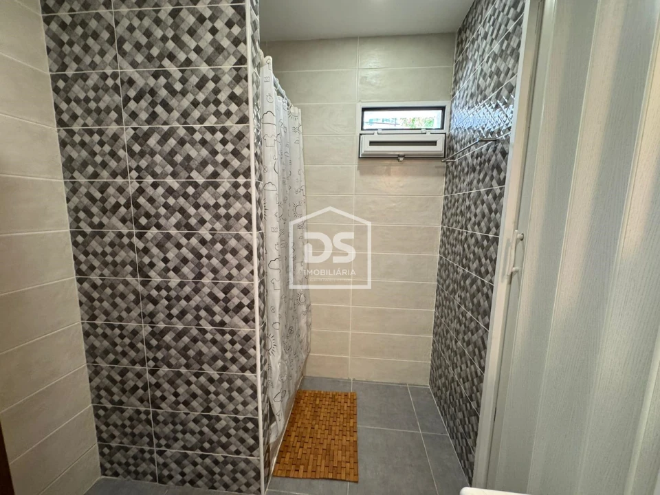 Moradia T4 para Venda em Guarda Foto 32