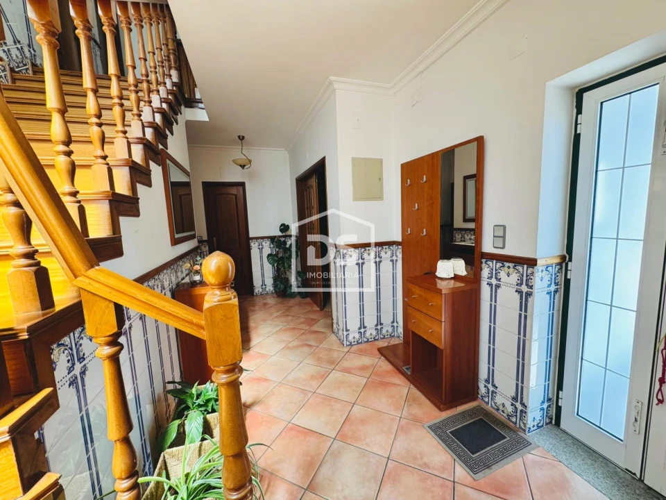 Moradia T4 para Venda em Guarda Foto 9