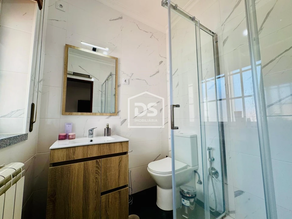 Moradia T4 para Venda em Guarda Foto 29