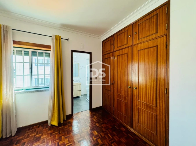 Moradia T4 para Venda em Guarda Foto 27