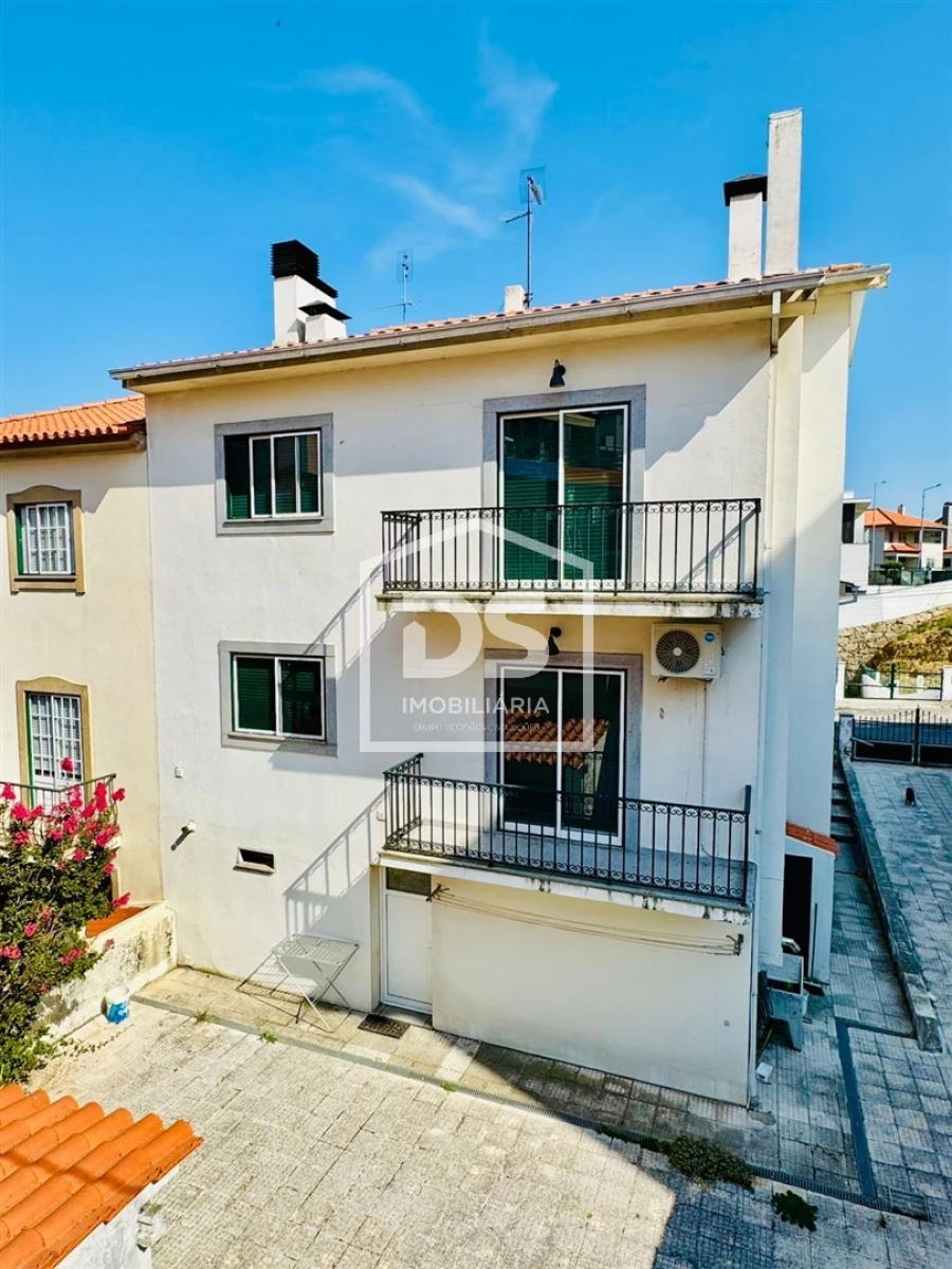 Moradia T4 para Venda em Guarda Foto 7