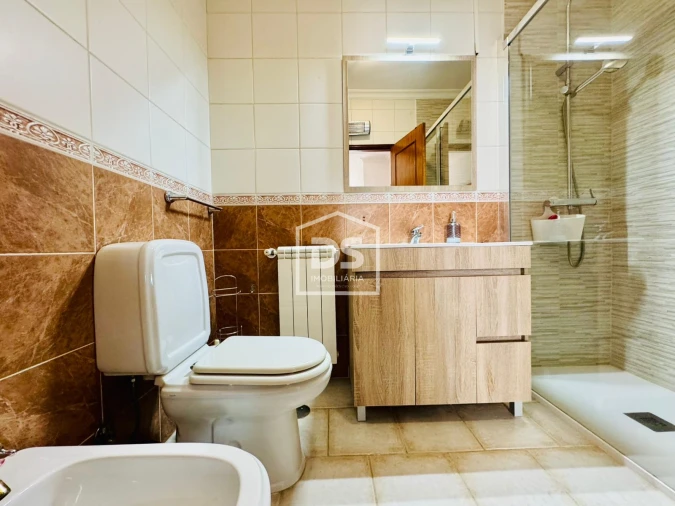 Moradia T4 para Venda em Guarda Foto 24