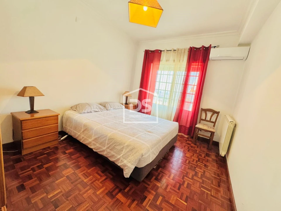 Moradia T4 para Venda em Guarda Foto 28