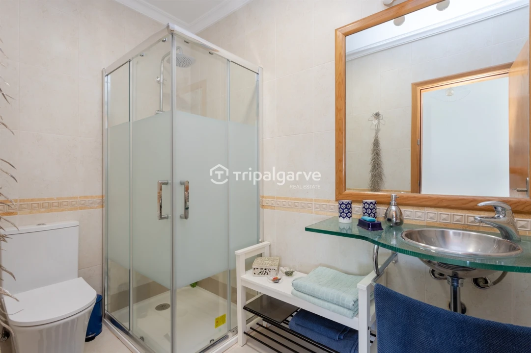 Moradia T4 para Venda em Albufeira e Olhos de Água Foto 27