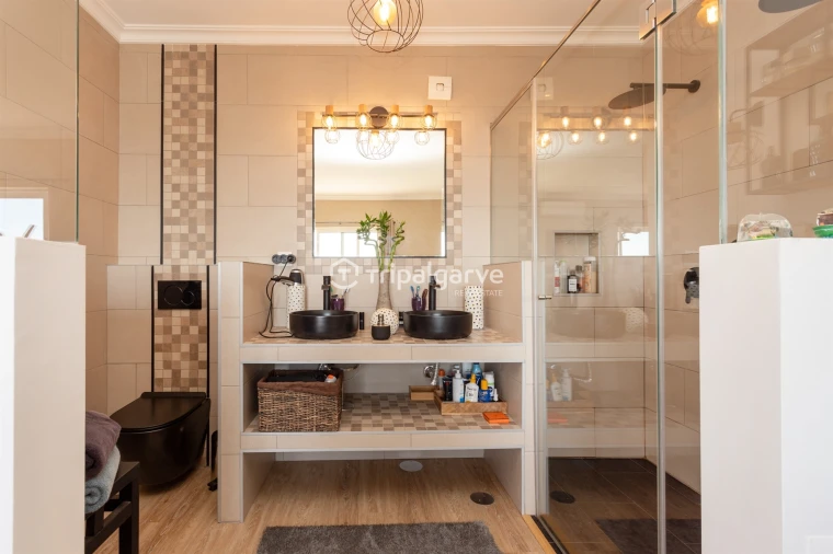 Moradia T4 para Venda em Albufeira e Olhos de Água Foto 25