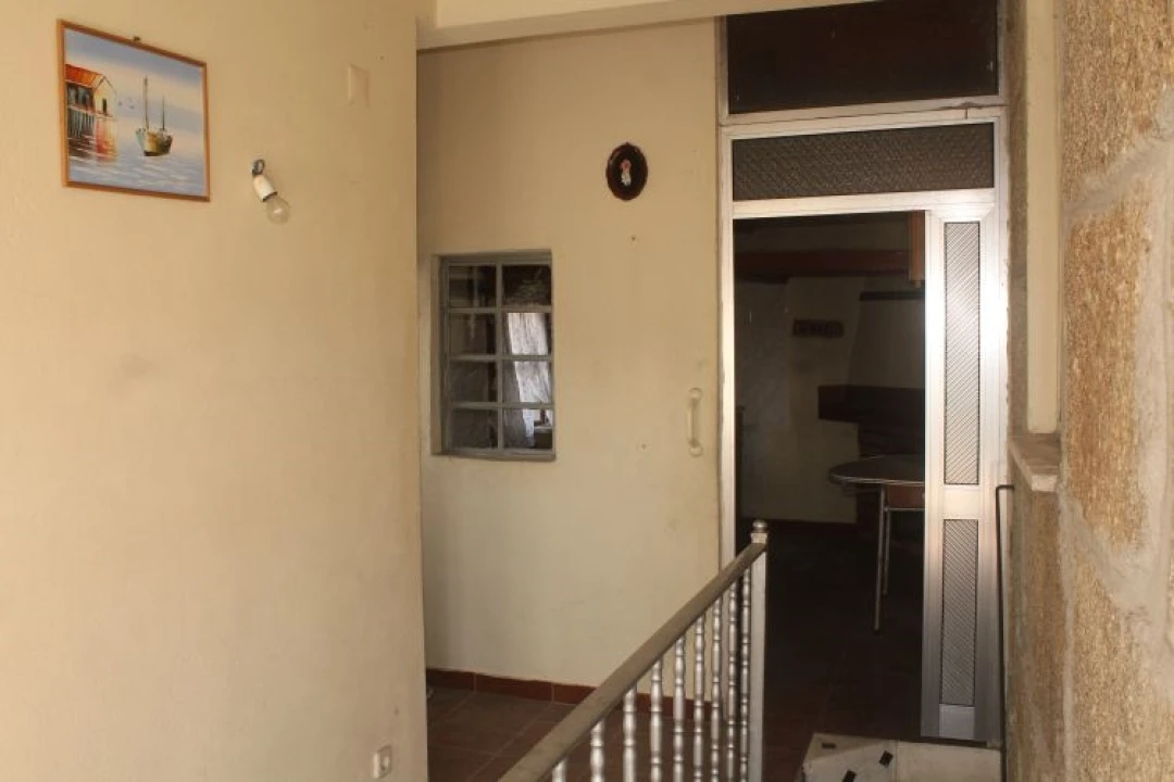 Moradia T3 para Venda em Travanca de Lagos Foto 36