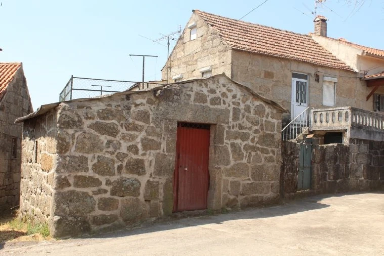 Moradia T3 para Venda em Travanca de Lagos Foto 22