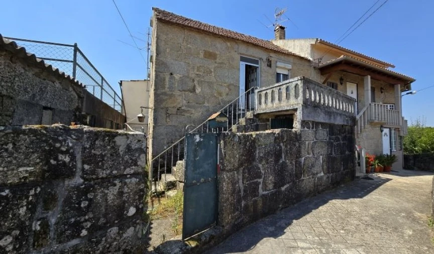 Moradia T3 para Venda em Travanca de Lagos Foto 23